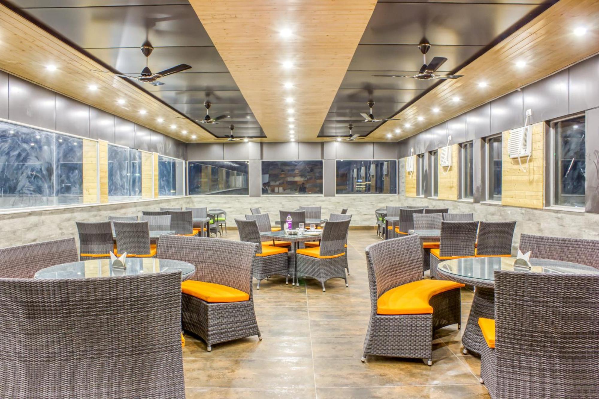 Zip By Spree Hotels Grand Legacy Prime Dehradun Exterior foto