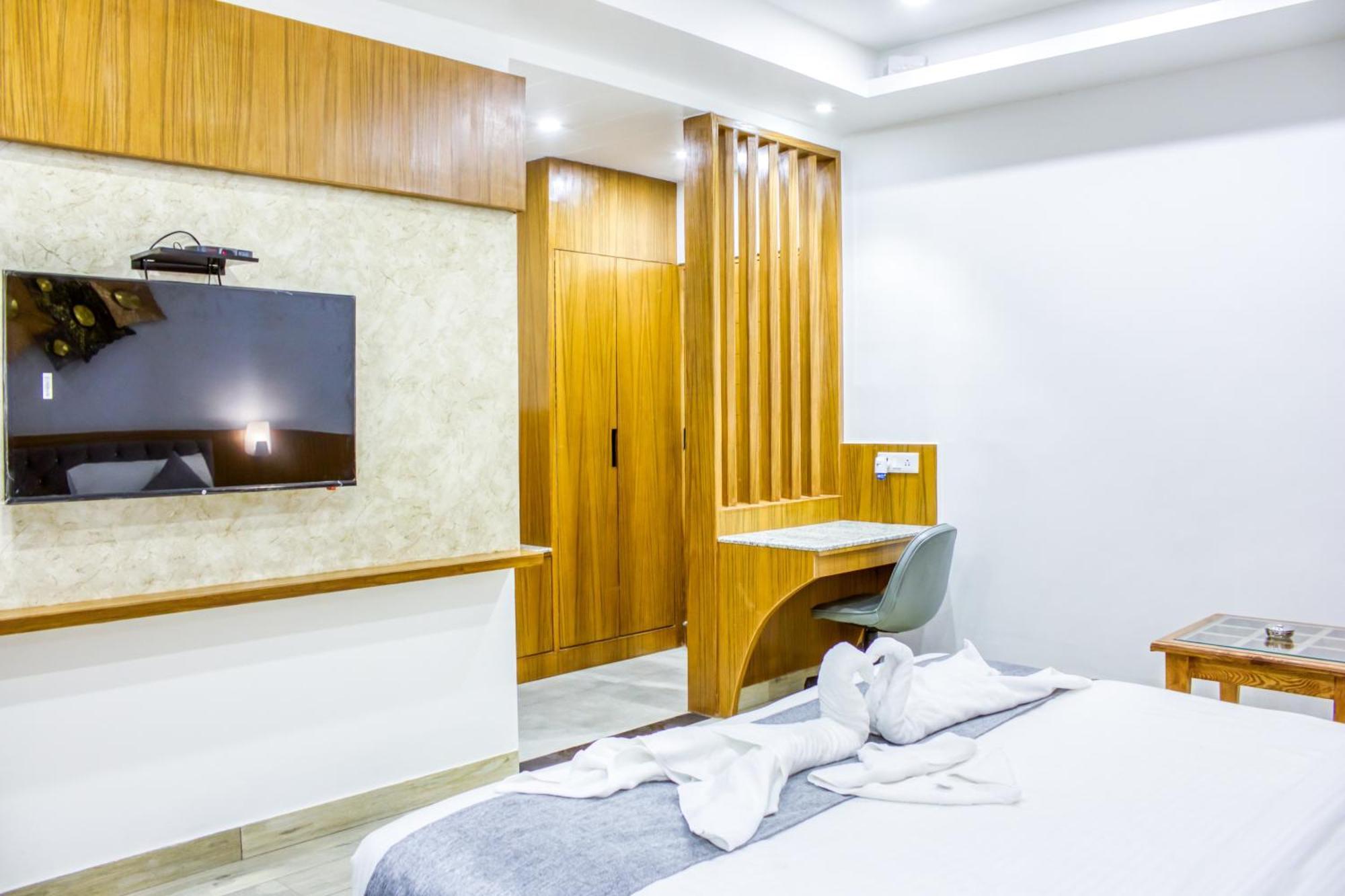 Zip By Spree Hotels Grand Legacy Prime Dehradun Exterior foto